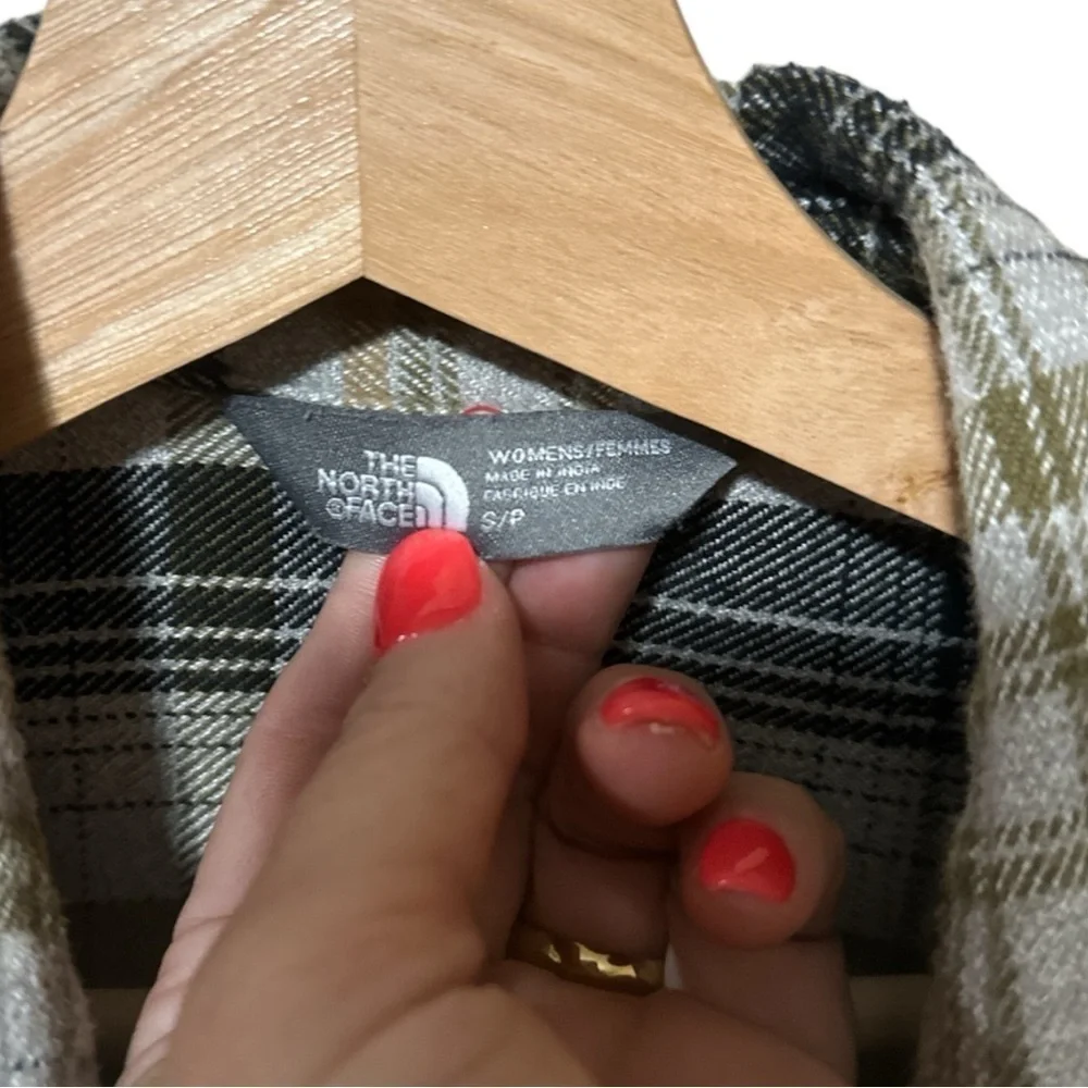 EUC - The North Face Willow Creek Flannel - size Small